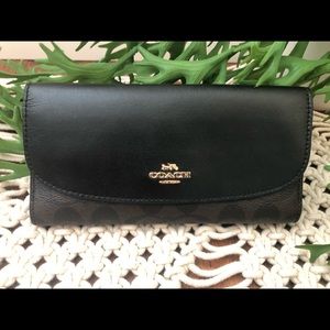 Coach Wallet in Signature Canvas & Black